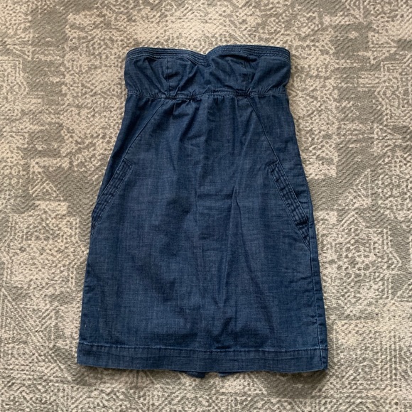American Eagle Outfitters Dresses & Skirts - American Eagle Jean Dress Size 6 American Eagle Outfitters Dresses & Skirts - American Eagle Jean Dress Size 6